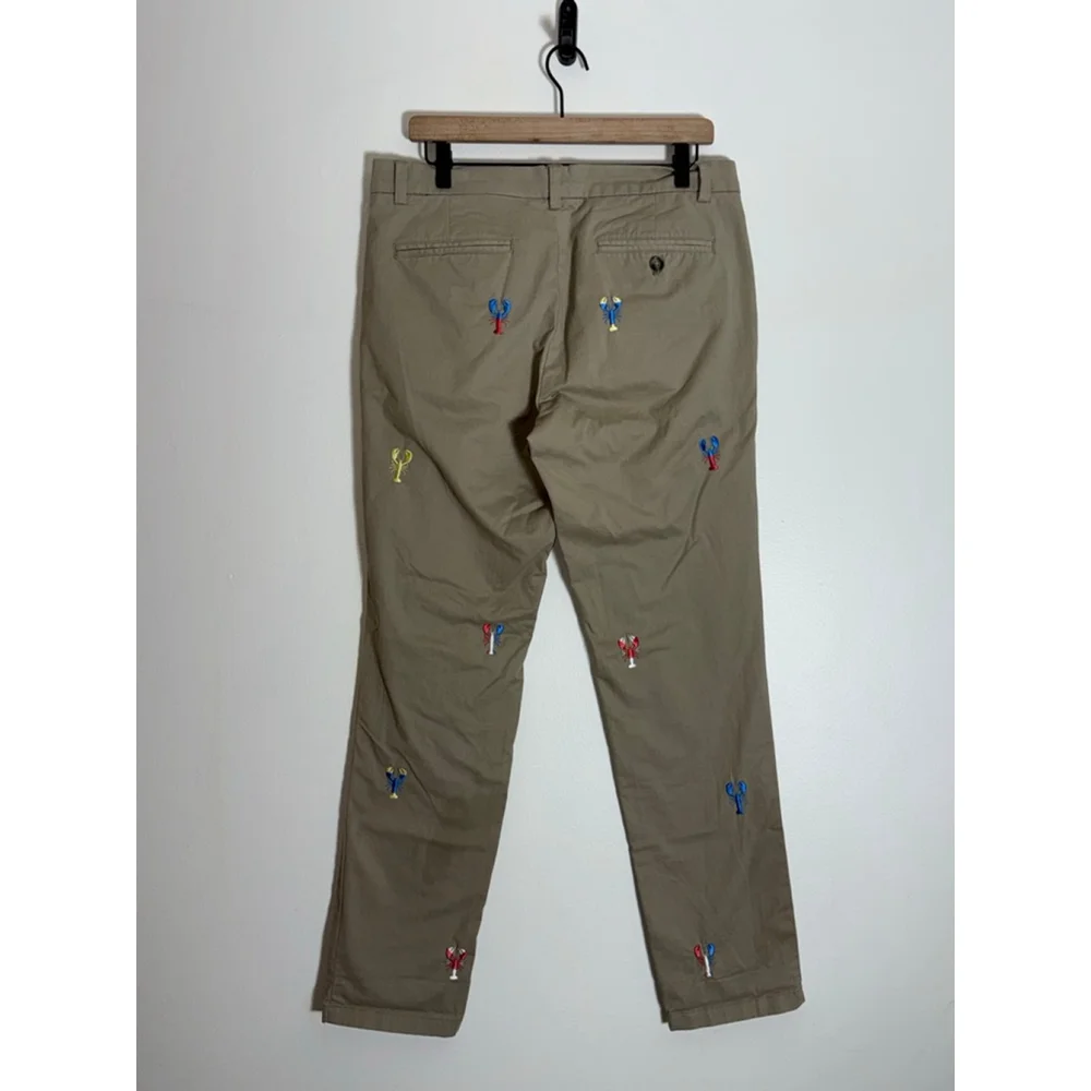 Vineyard Vines these pre